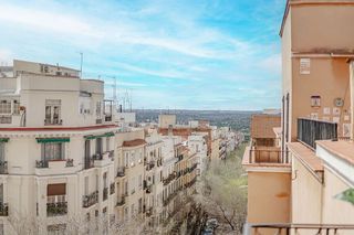 Ático en alquiler en Argüelles en Madrid