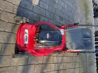 Cortacésped gasolina Efco Serie LR