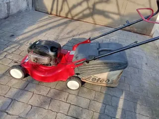 Cortacésped gasolina Efco Serie LR