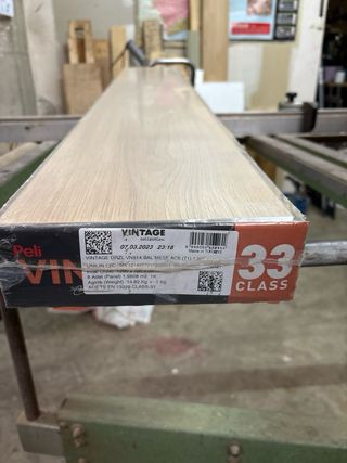 Parquet laminado roble clip collection