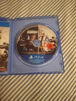 Rainbow Six Siege PS4 (PlayStation 4) - Ubisoft