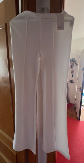 Pantalón blanco elegante