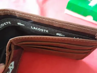 Billetera Lacoste Cocodrilo Marrón