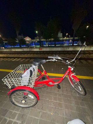 Triciclo per adulti rosso
