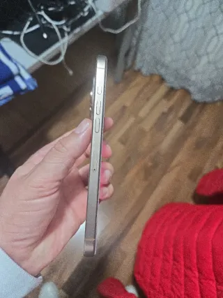 iPhone 16 Pro Max dorado+ Accesorios. 256gb