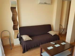 Estupendo ático / estudio, con dormitorio separado