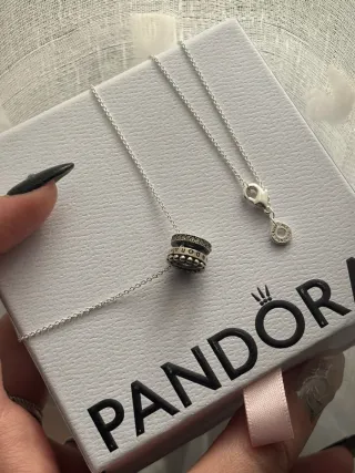 Collar Pandora Logo y Circonitas