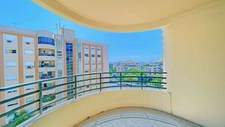 Piso en venta en Playa de la Fontanilla en Marbella