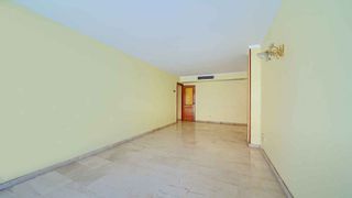 Piso en venta en Playa de la Fontanilla en Marbella