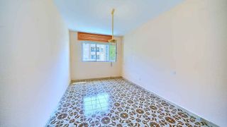 Piso en venta en Playa de la Fontanilla en Marbella