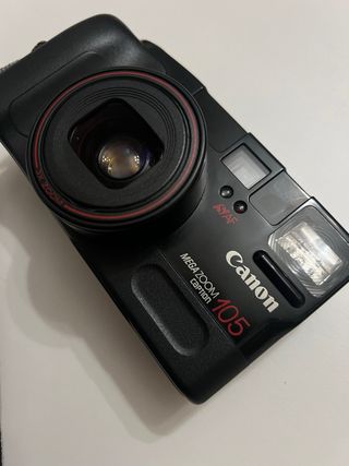 Canon Sure Shot Mega Zoom 105 Caption Cámara