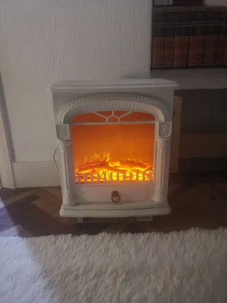 Estufa eléctrica decorativa blanca