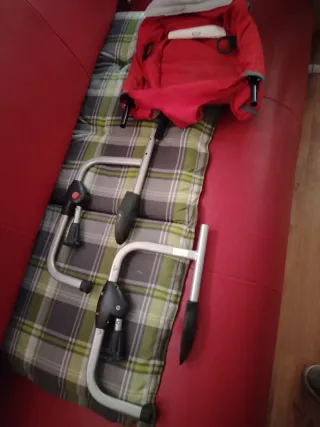 Seggiolino tavolo bimbo rosso