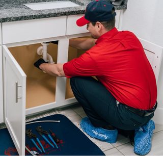 Fontanero urgente en Cornellà y alrededores 24h