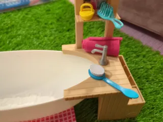 Bañera de juguete con accesorios