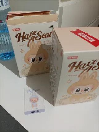 Labubu Have a Seat Pop Mart sin abrir ZiZi