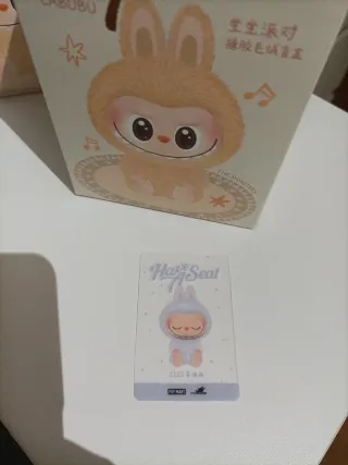 Labubu Have a Seat Pop Mart sin abrir ZiZi