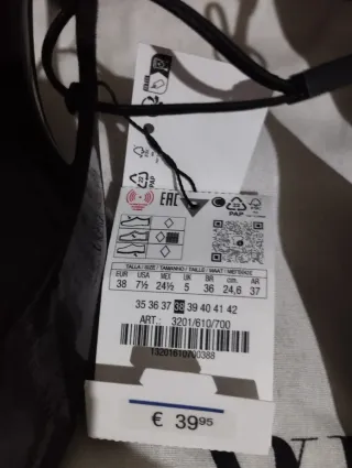 Zapatos de tacón Zara marrones