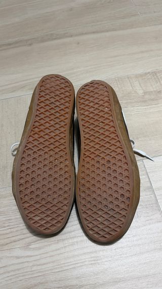 Zapatillas Vans Marrones y Blancas