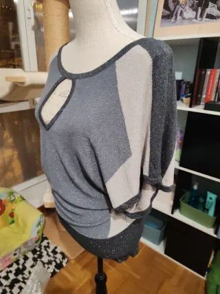 Camisa/Vestido brillante con escote