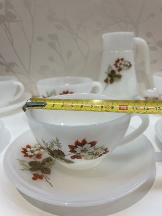 Jarra y 6 tazas de desayuno Arcopal