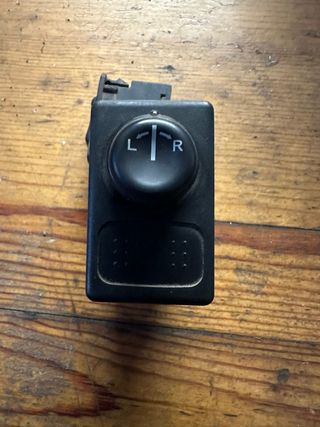 Mando Retrovisores Terrano 2