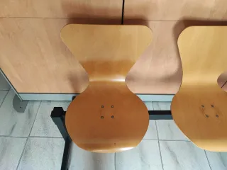 Bancos 3x2 con mesa para sala de espera
