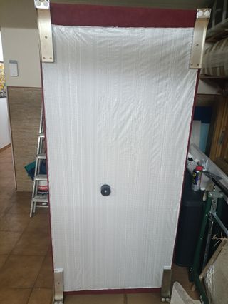 Sofá 2 plazas vino. Recoger San Fernando.