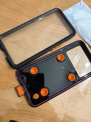 Funda impermeable iPhone 13