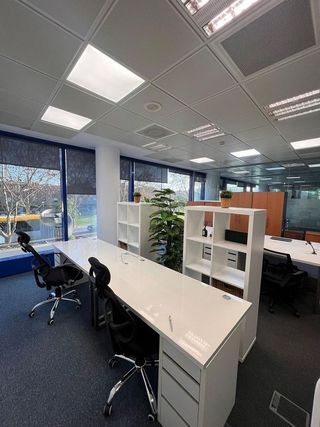 Oficina en alquiler en Montigalà -Sant Crist en Badalona