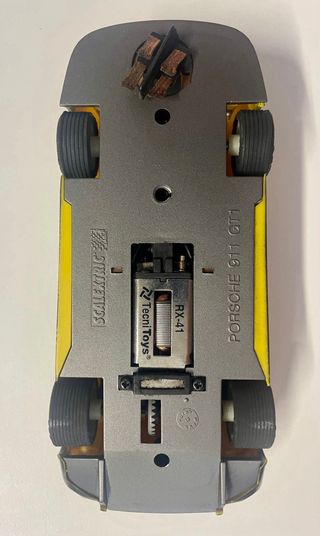 Porsche 911 GT1 Pennzoil Scalextric