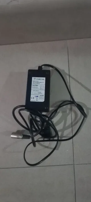 Patinete Eléctrico con Cesta y Sillín Roan Racing