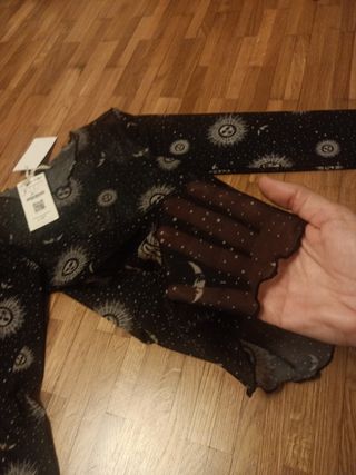 Camiseta transparente con estampado de sol y luna