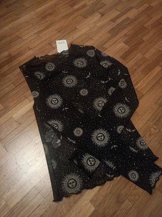 Camiseta transparente con estampado de sol y luna