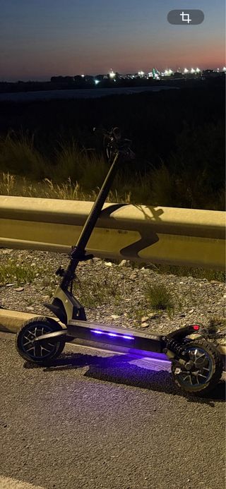 Patinete Eléctrico SmartGyro Negro y morado