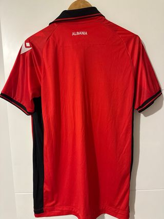Camiseta Macron Talla M Roja y Negra