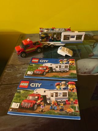 Lego City Camion con Caravana 60182
