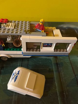 Lego City Camion con Caravana 60182
