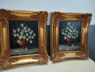 Pareja de óleos florales marco dorado
