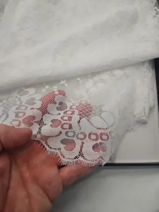 Mantilla de madrina blanca 220x 100cm  y peineta