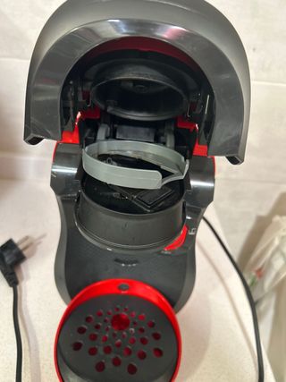 Cafetera Bosch Roja y Negra