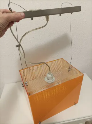 Lámpara colgante naranja acrílico