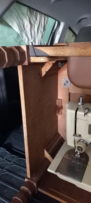 Máquina de Coser Sears Kenmore con mueble y silla