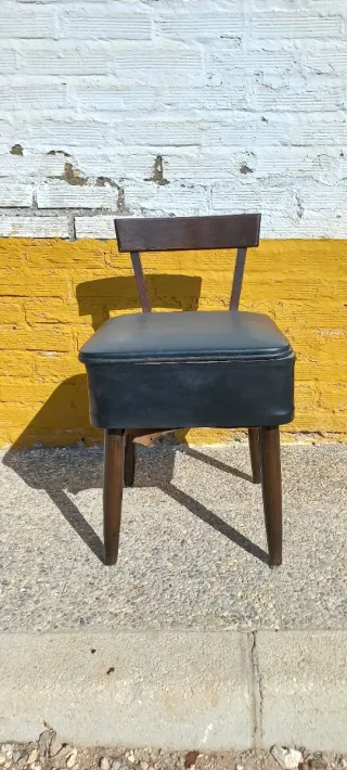 Máquina de Coser Sears Kenmore con mueble y silla