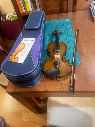 Violín Stentor 1/2 con funda