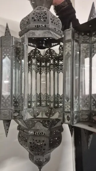 Lámpara de metal envejecido y cristal