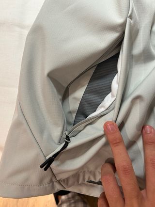 Chaqueta impermeable The North Face gris