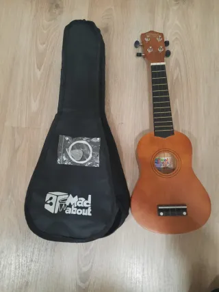 Ukelele soprano Mad About con funda