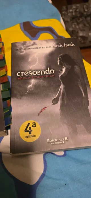 Hush, Hush y Crescendo (Libro 1 y 2)