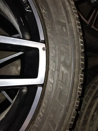 2 Llantas Mercedes AMG 19 Originales